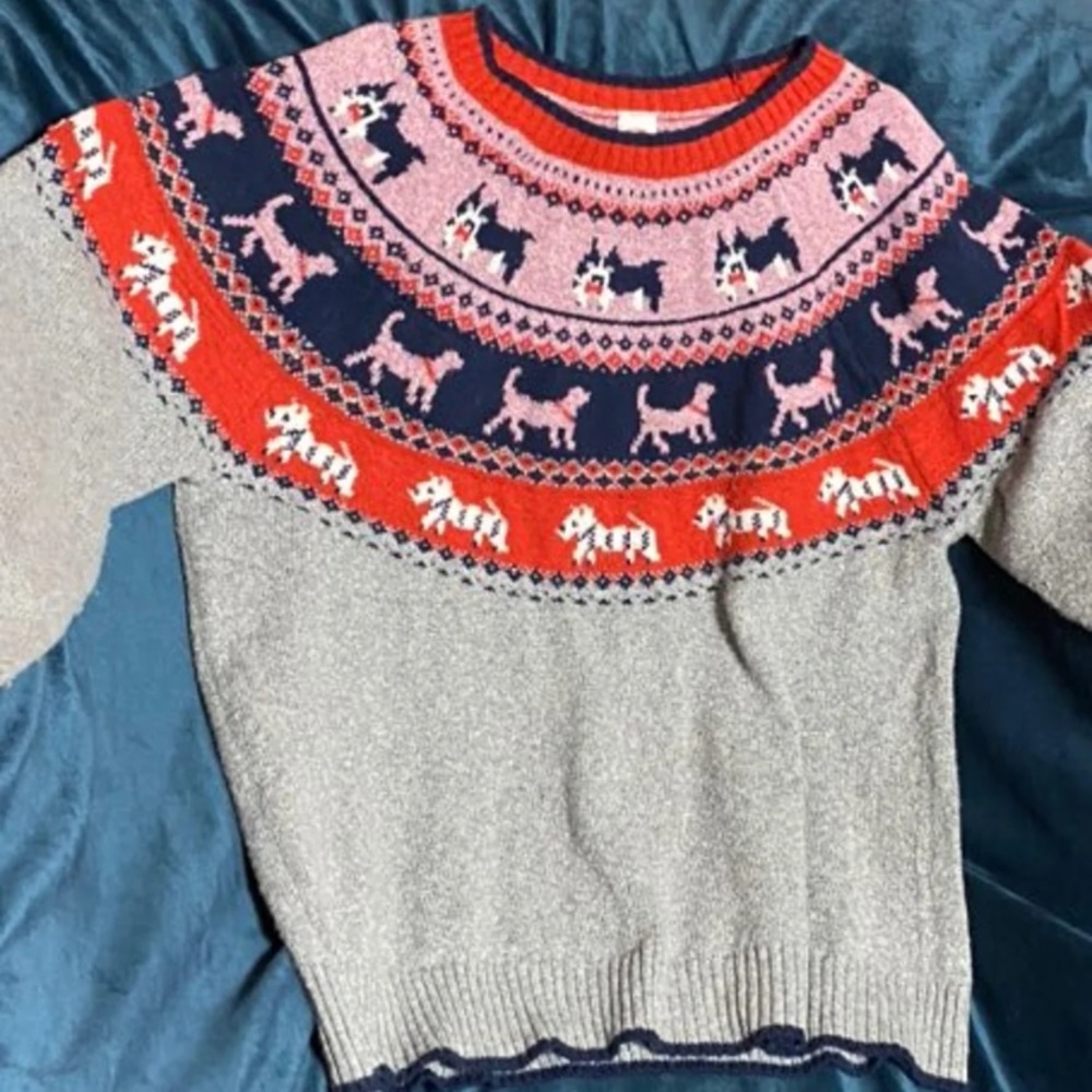 Women’s sweater